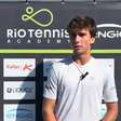 Leonardo Storck, Henrique Vialle e Cadu Lino embarcam para torneios de Wimbledon e de Curitiba