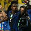 Sem o 10, confia no 7! Vini Jr. mantém números impressionantes na Copa
