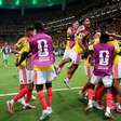 Colômbia fura defesa da RD Congo no final e se classifica na Copa do Mundo