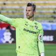 Fábio pode bater mais um recorde com a camisa do Fluminense