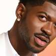 Lil Nas X celebra retorno para casa após tratamento: 'Saí da reabilitação, eu acho'