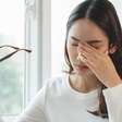 Moscas volantes: o que são e quando se preocupar com essas manchas