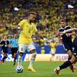 Neymar chora no vestiário após retorno à Seleção Brasileira
