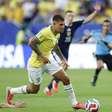 Bruno Guimarães percorre maior distância em vitória do Brasil