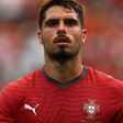 Pedro Neto brinca após ser "eleito" o mais bonito da Copa: 'Grupo foi unânime em concordar'