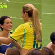 Bebê do hexa? Esposa de Paquetá beija barrigão de mulher de Endrick