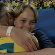 Emocionado, Neymar abraça Davi Lucca após estreia na Copa do Mundo