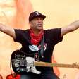 Tom Morello cancela turnê após internação de sua mãe de 102 anos