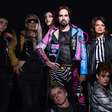Johnny Hooker homenageia vítimas da epidemia de HIV/AIDS em novo clipe