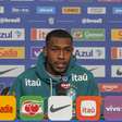 Pergunta sobre jogadores do Japão pega Rayan de surpresa em entrevista: 'rapaz, só vendo no vídeo'