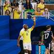 Endrick surpreende com gesto romântico ao trocar aliança por esparadrapo