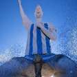 Nova estátua gigante de Messi vira piada e divide opiniões na Argentina