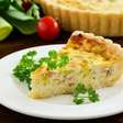Quiche de alho-poró com queijo: a receita leve que conquista na primeira fatia