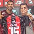 Emprestado pelo Cruzeiro, Walace é apresentado no Vitória: "Vou dar tudo por esse clube"