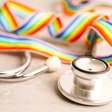 Discriminação afeta tratamento de câncer em pessoas LGBTQIAPN+