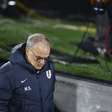 Bielsa desabafa em despedida do Uruguai: 'Me deixaram sozinho'