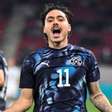 Técnico do Paraguai responde como Maurício pode virar titular
