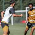 Dorival Júnior comanda treino técnico e de posse de bola no São Paulo