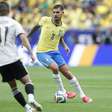 Bruno Guimarães vira o líder de assistências da Copa do Mundo