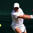 João Fonseca domina ex-top 10 em Wimbledon e estreia com vitória importante