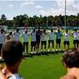 Em clima de emoção, Portugal faz minuto de silêncio por pai de auxiliar da seleção