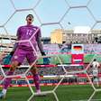 Quem é Orlando Gill, goleiro que virou herói do Paraguai?