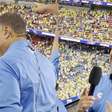 Denilson faz sambadinha após virada do Brasil contra o Japão na Copa