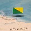 A maior fronteira da França é com o Brasil (e você provavelmente reprovaria na escola por não saber disso)