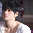 V, do BTS, pede privacidade a fãs em hotéis de turnê mundial após expor noite com duas horas de sono