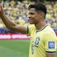 "Arroz com feijão bem feito", Douglas Santos vira símbolo de consistência no Brasil