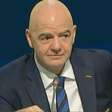 Criticado, Infantino já deu uma volta e meia ao mundo a bordo de jatinho na Copa