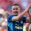 Nottingham Forest demite Vítor Pereira por e-mail, diz jornal inglês