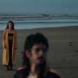 Duo triste transmite sensação de afastamento e permanência do single "falta" em seu novo clipe; assista