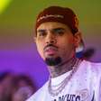 Chris Brown na Justiça: ex-empregada atacada por cachorro de 90 kg do cantor pede R$ 465 milhões em indenização e ganha direito a quantia 85,5% menor