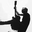 Bryan Adams critica Donald Trump em nova música de protesto