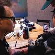Mark Hoppus (blink-182) faz tatuagem em lenda do Hardcore e ganha elogios