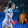 Atleta criadora de conteúdo adulto posa na Times Square após ser afastada de time