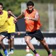 Corinthians treina pelo nono dia seguido, e Hugo Souza chega à marca especial