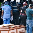 Como é o necrotério improvisado onde cadáveres se acumulam a céu aberto após terremotos na Venezuela: 'estou com medo do que vou encontrar lá'