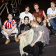 Fãs do BTS organizam protesto no Chile após governo negar Estádio Nacional para shows