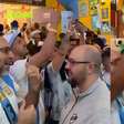 Torcedores brasileiros vibram com gol da Argentina contra Cabo Verde em bar temático em São Paulo