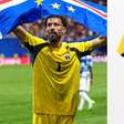 Efeito Vozinha: buscas pela camisa de Cabo Verde disparam após a Copa; veja o preço