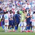 Mbappé fala em "batalha" após França superar Paraguai