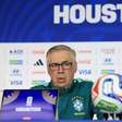 Ancelotti vê evolução do Brasil na Copa e admite Neymar e Vini juntos