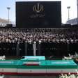 Líderes do Irã participam de oração em homenagem a Ali Khamenei, sem a presença do novo guia supremo