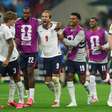 Nem a expulsão conseguiu esconder o que a Inglaterra voltou a mostrar na Copa