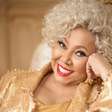 Alcione: após queda em palco, cantora tranquiliza fãs