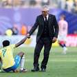 Ancelotti explica escolha por Bruno Guimarães no pênalti: "Era o melhor em campo"