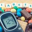 Como as células que regulam o açúcar no sangue se alteram no diabetes tipo 2?