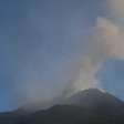 Aeroporto no sul da Itália retoma operações após Etna reduzir emissão de cinzas